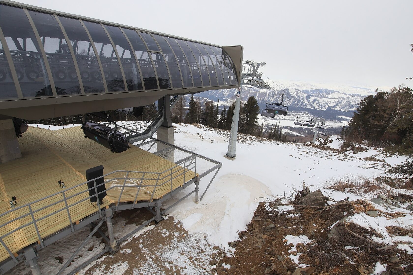 Подъемник на курорте «Манжерок»