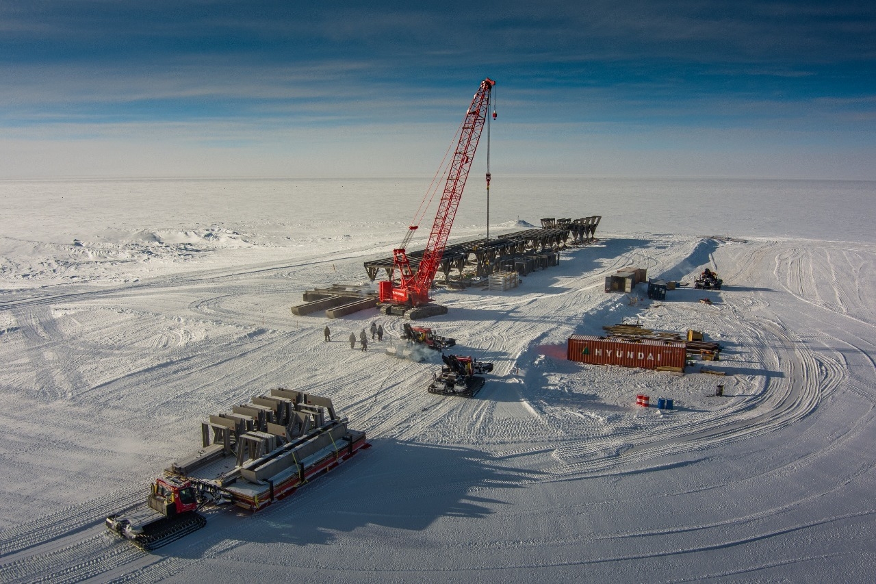 Таймлапс начального этапа стройки станции Восток